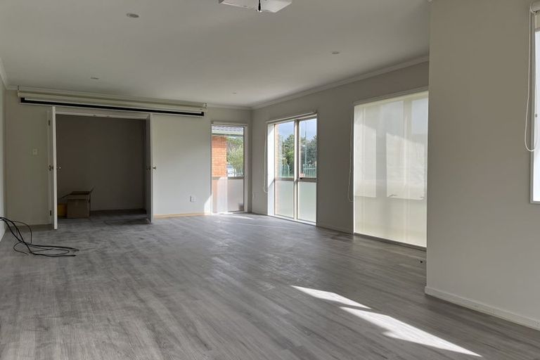 Photo of property in 1 Solan Drive, Waimauku, 0812