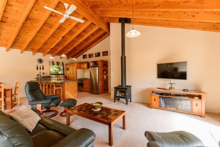 Photo of property in 26 Newgate Street, Picton, 7220