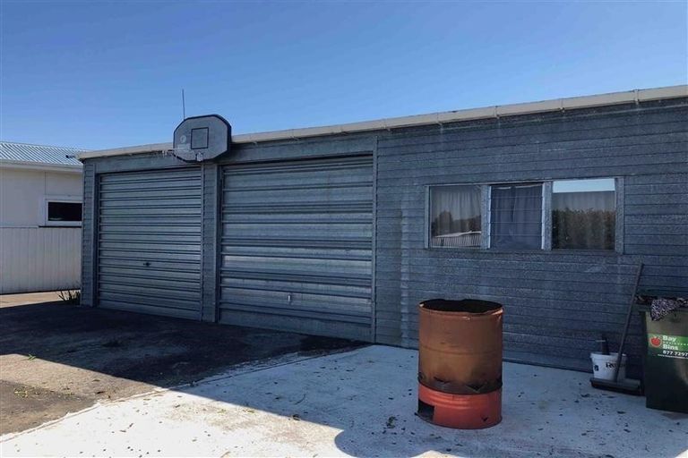 Photo of property in 155 School Road, Clive, 4102