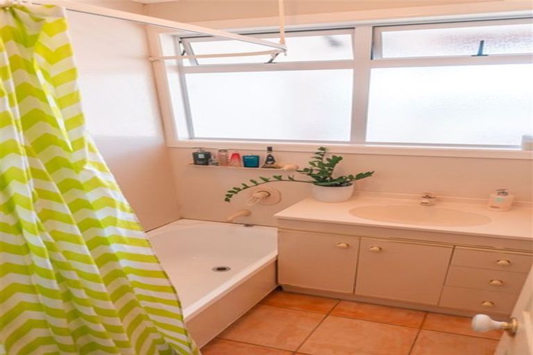 Photo of property in 117 Robinson Road, Whitianga, 3510