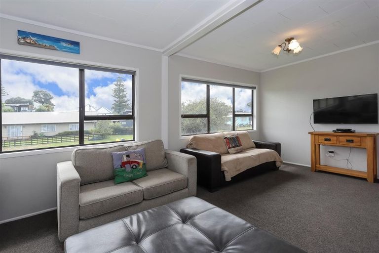 Photo of property in 618a Pukehina Parade, Pukehina, Te Puke, 3189