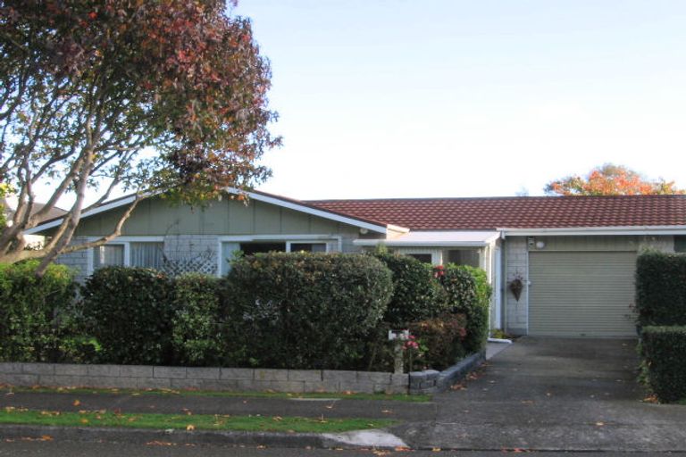 Photo of property in 4 Matipo Street, Waikanae, 5036
