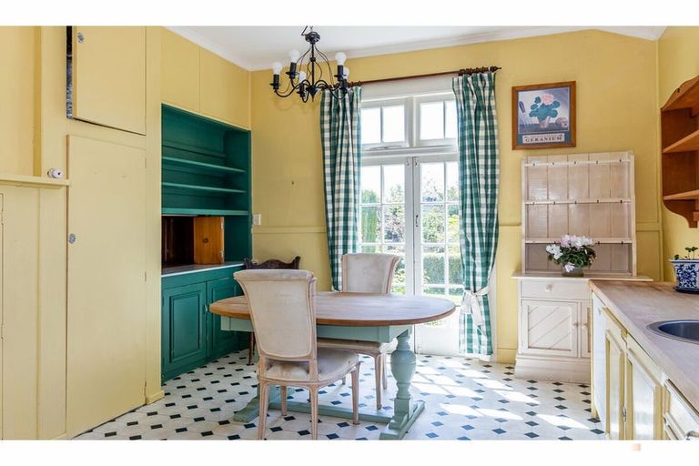 Photo of property in 165 High Street, Waimate, 7924