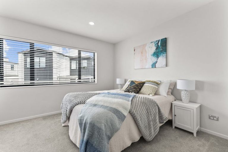 Photo of property in 66 Kano Way, Hobsonville, Auckland, 0616