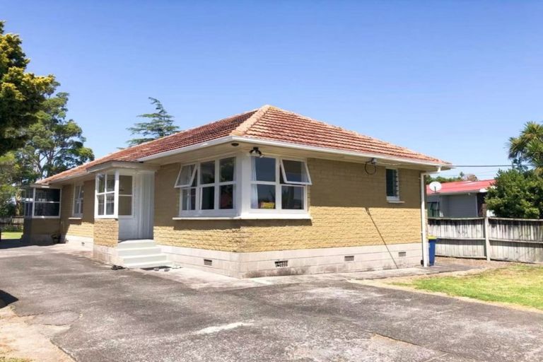 Photo of property in 1/95 Rathgar Road, Henderson, Auckland, 0610