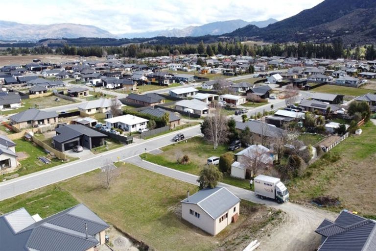 Photo of property in 29 Woodpecker Street, Lake Hawea, 9382
