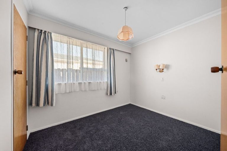 Photo of property in 2 Keir Crescent, Lansdowne, Masterton, 5810
