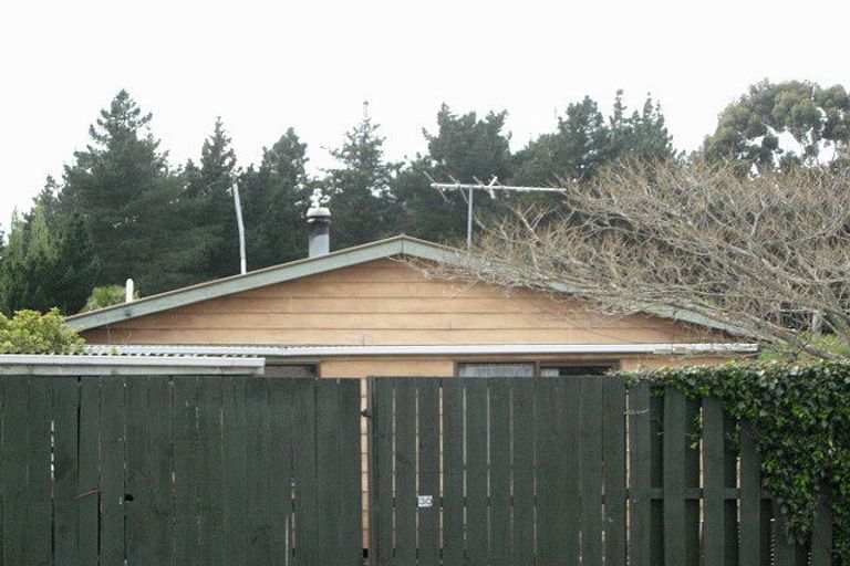 Photo of property in 30 Reserve Road, Waikuku Beach, 7473