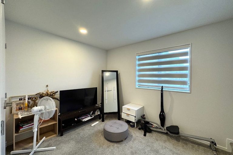 Photo of property in 6 Picturesque Drive, Flat Bush, Auckland, 2019