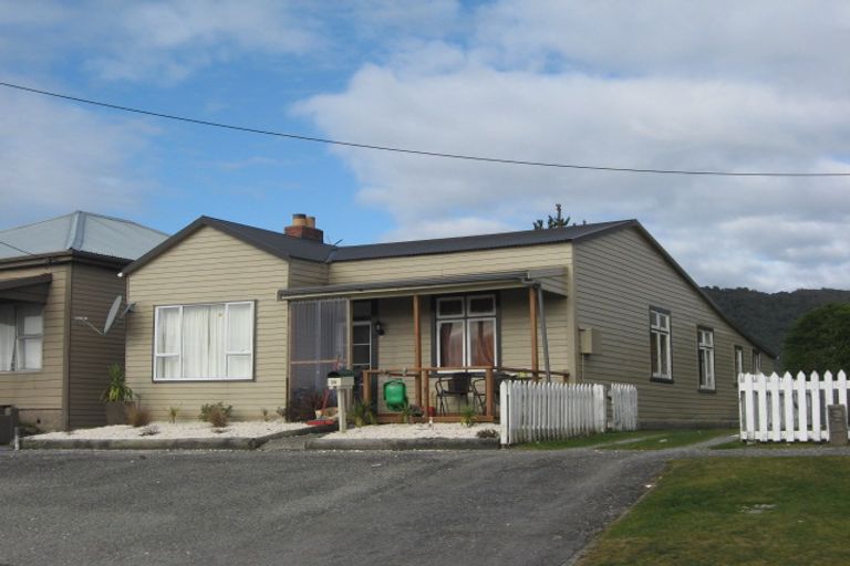 Photo of property in 39 Packers Quay, Blaketown, Greymouth, 7805