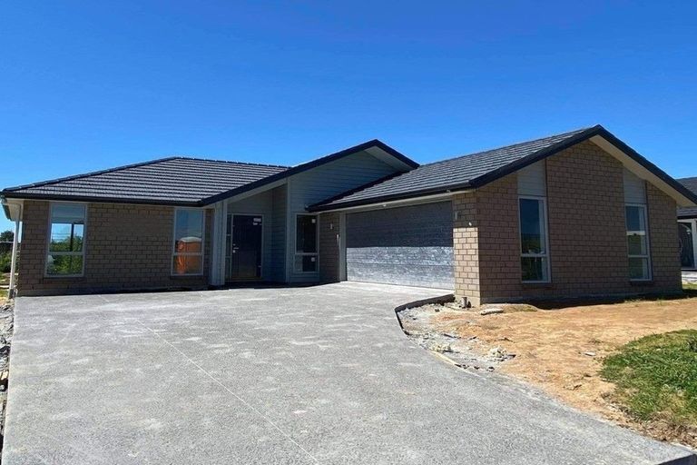 Photo of property in 22 Murray Ward Drive, Te Kauwhata, 3710