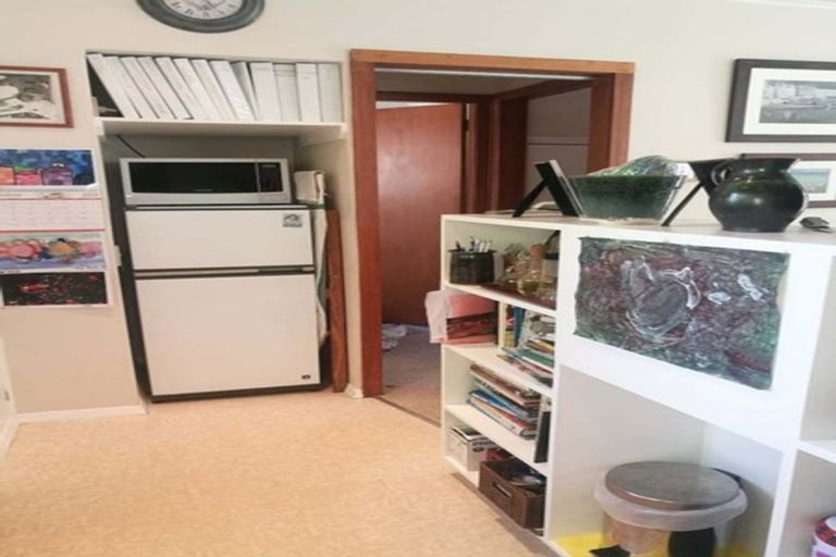 Photo of property in 3/260 Muritai Road, Eastbourne, Lower Hutt, 5013