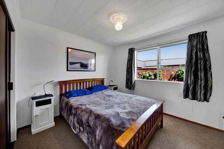 Photo of property in 17 Mace Street, Waitara, 4320