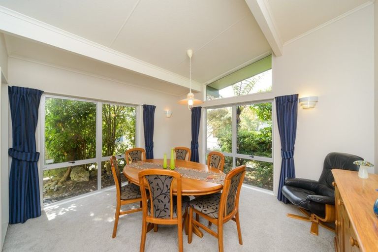 Photo of property in 6 Dunk Place, Milson, Palmerston North, 4414