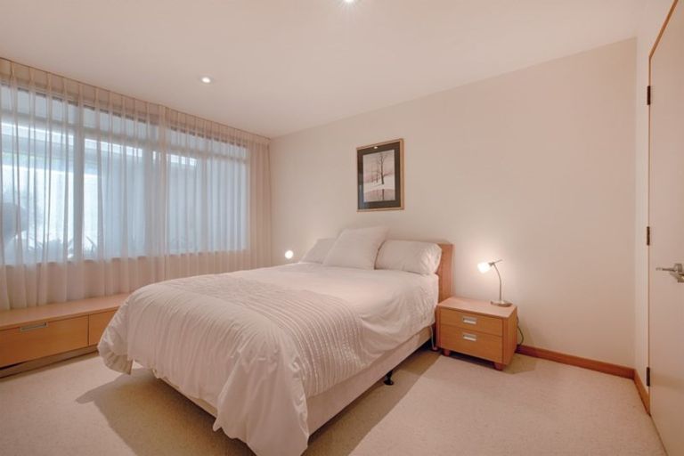 Photo of property in The Sands Apartments, 10/47 The Strand, Takapuna, Auckland, 0622