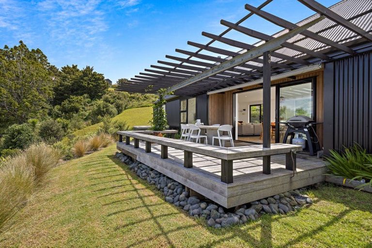 Photo of property in 132 Ti Point Road, Ti Point, Warkworth, 0985