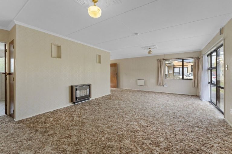 Photo of property in 6 Bevan Place, Otaki, 5512