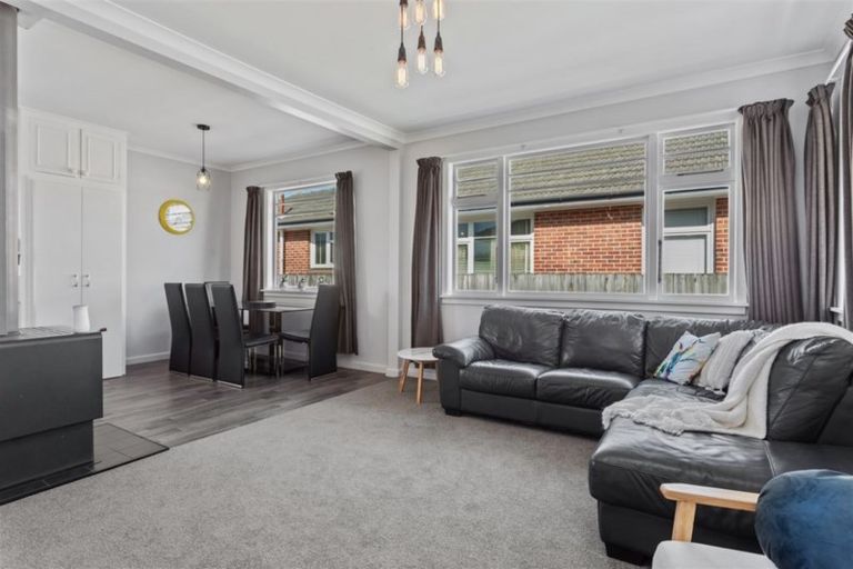 Photo of property in 18 Coopers Road, Dallington, Christchurch, 8061