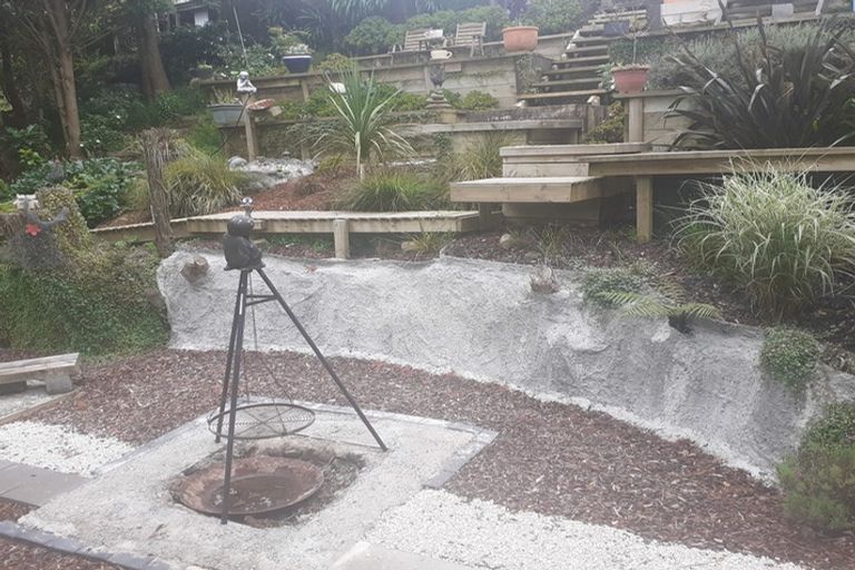 Photo of property in 8 Pararewa Drive, Whalers Gate, New Plymouth, 4310