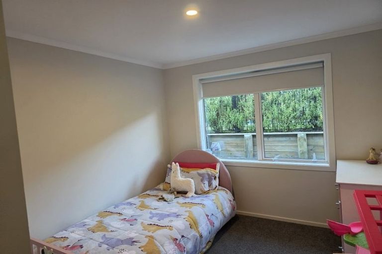 Photo of property in 8 Ratahi Way, Omokoroa, 3114