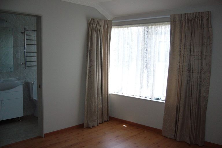 Photo of property in 20a Opal Avenue, Pakuranga, Auckland, 2010