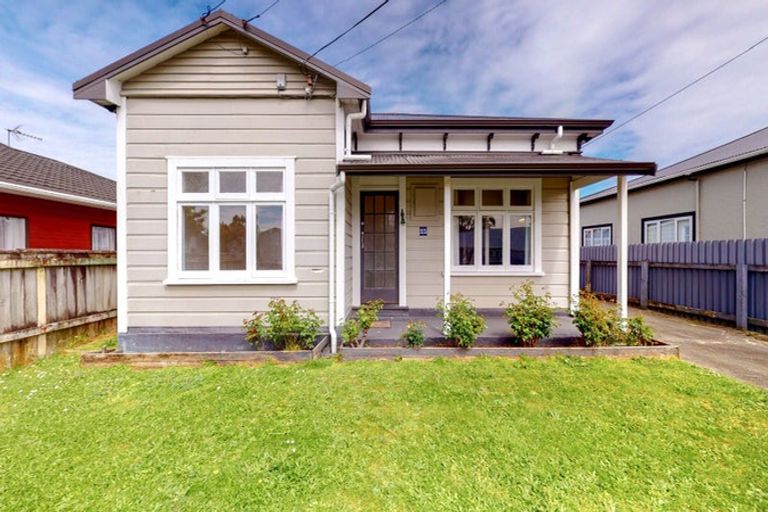 Photo of property in 25 Tama Street, Alicetown, Lower Hutt, 5010