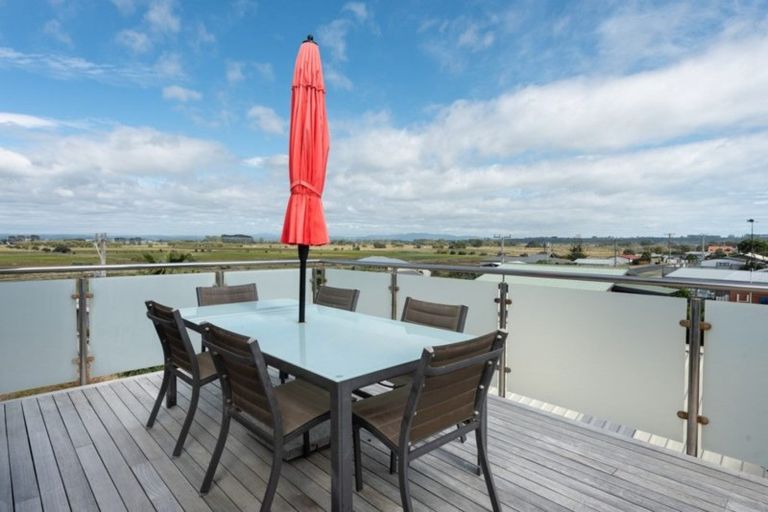 Photo of property in 157 Pukehina Parade, Pukehina, Te Puke, 3189