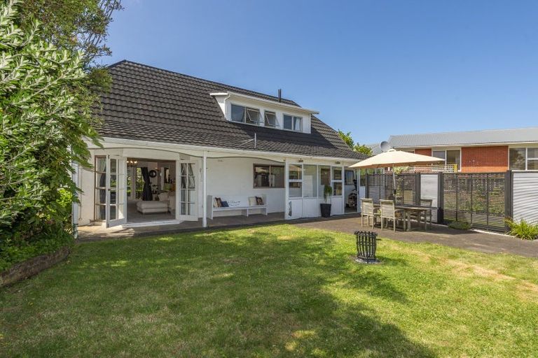 Photo of property in 2 Tirimoana Place, Otamatea, Whanganui, 4501