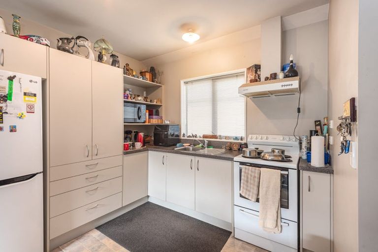 Photo of property in 6/10 Collins Street, Addington, Christchurch, 8024