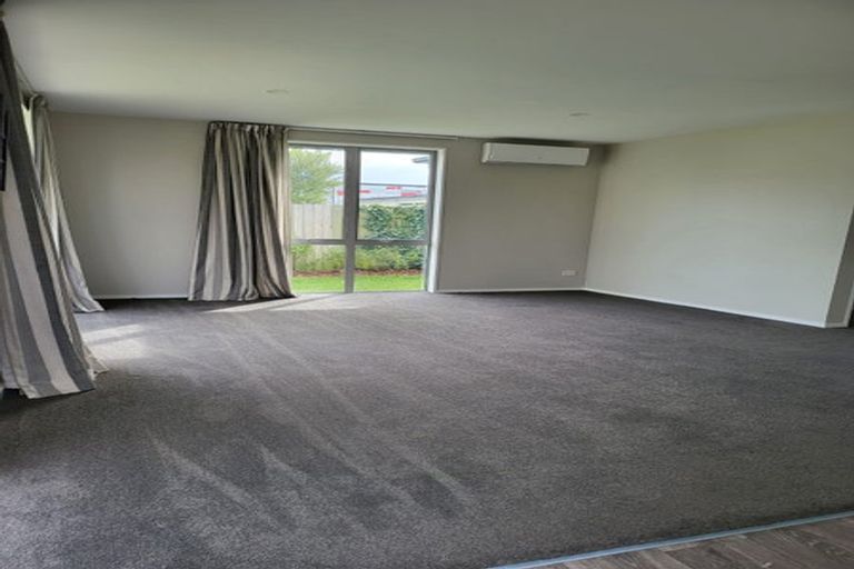 Photo of property in 100 Willryan Avenue, New Brighton, Christchurch, 8083