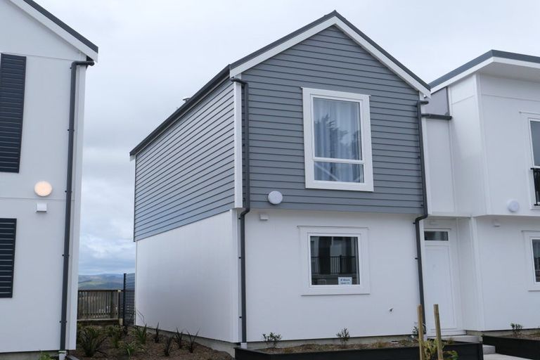 Photo of property in 11/30 Adventure Drive, Whitby, Porirua, 5024