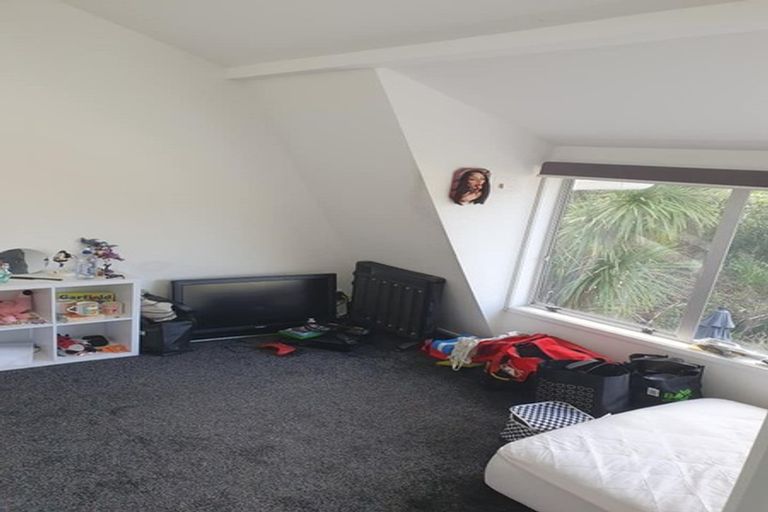 Photo of property in 15 Maori Hut Road, Red Beach, 0932