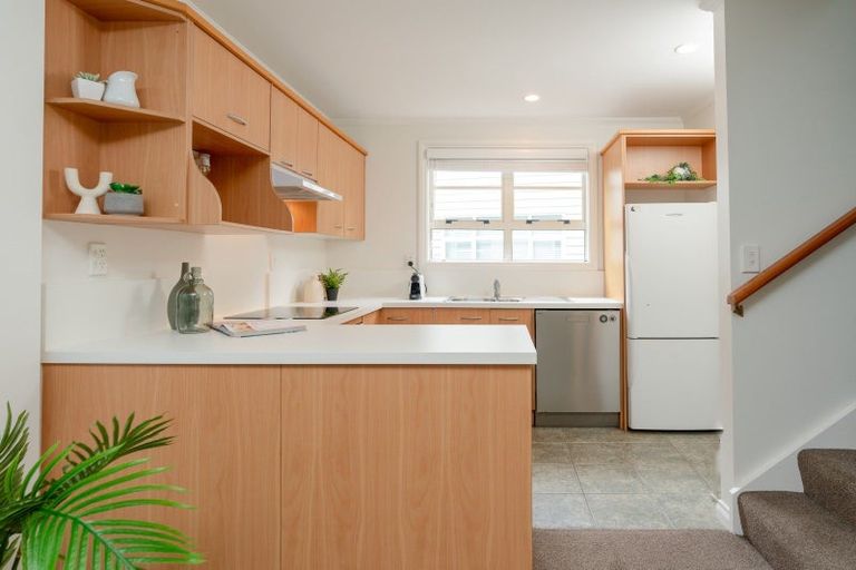 Photo of property in 12b Glenmore Street, Thorndon, Wellington, 6011