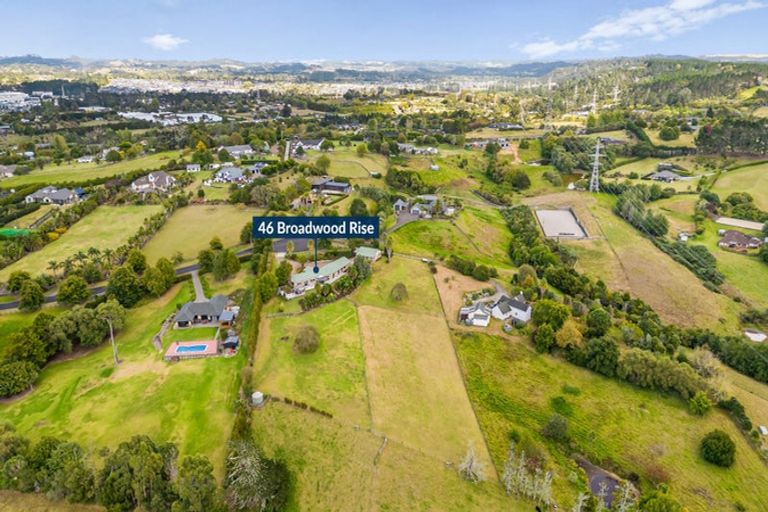 Photo of property in 46 Broadwood Rise, Kumeu, 0892
