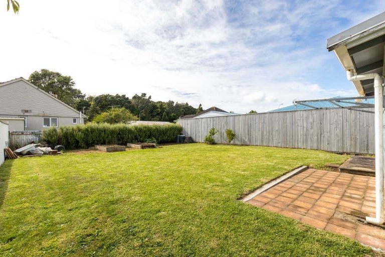 Photo of property in 52 Blake Street, Waitara, 4320