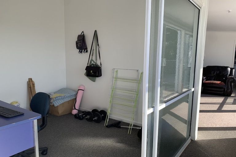 Photo of property in 8a Queen Street, Brighton, Dunedin, 9035