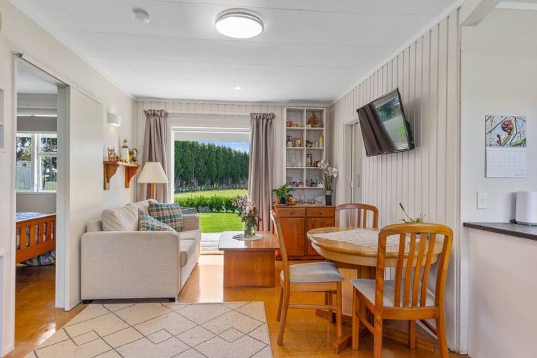 Photo of property in 13 Boulton Road, Levin, 5510