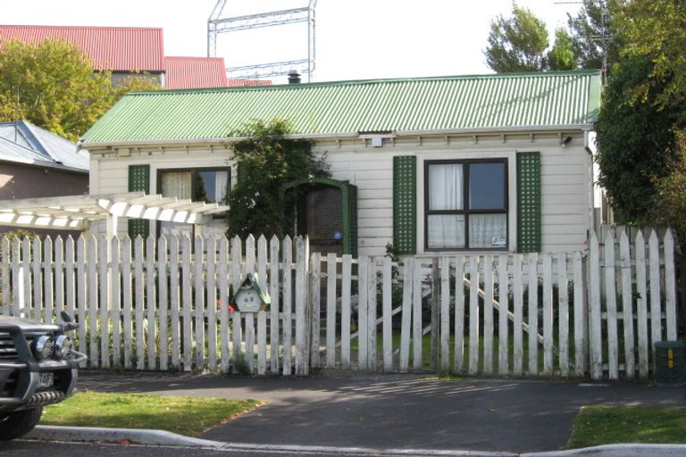 Photo of property in 63 Barbour Street, Waltham, Christchurch, 8011