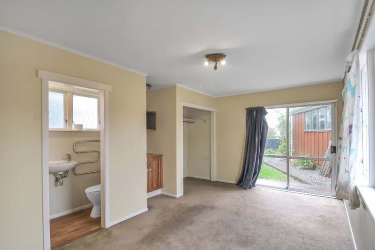 Photo of property in 310 Maungaraki Road, Maungaraki, Lower Hutt, 5010