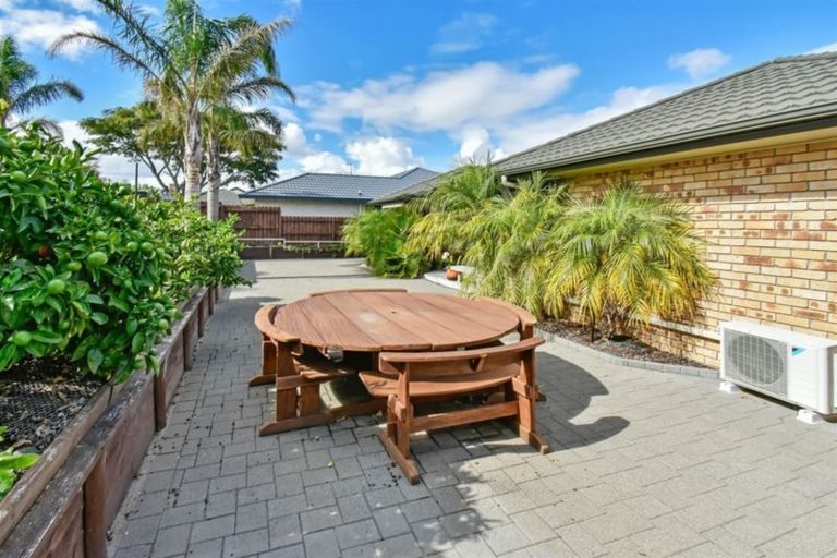 Photo of property in 15 Sunset Drive, Pukekohe, 2120