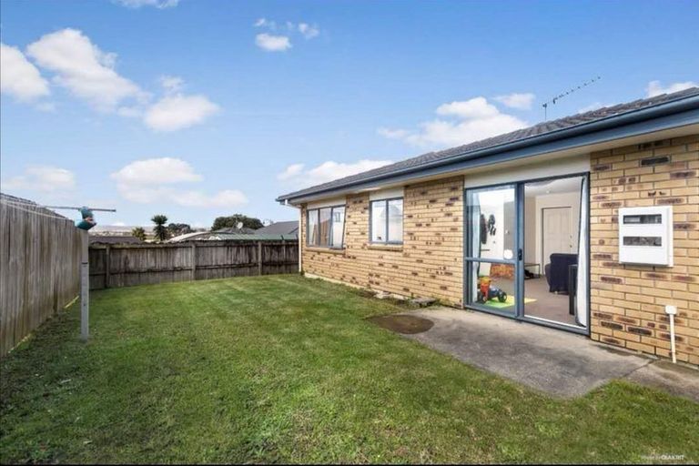 Photo of property in 15 Kaimoana Street, Weymouth, Auckland, 2103