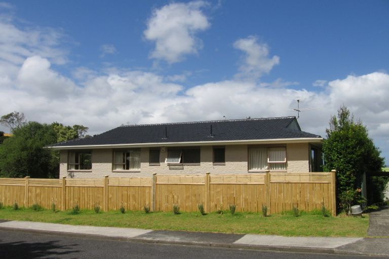 Photo of property in 120 Aeroview Drive, Beach Haven, Auckland, 0626