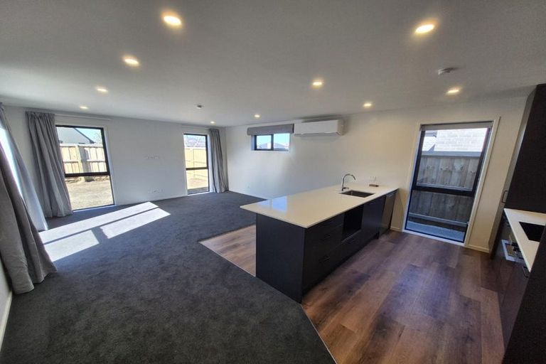 Photo of property in 12 Northampton Drive, Prebbleton, 7676