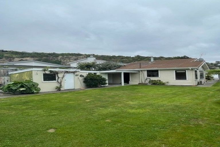 Photo of property in 19 Stoke Street, Sumner, Christchurch, 8081