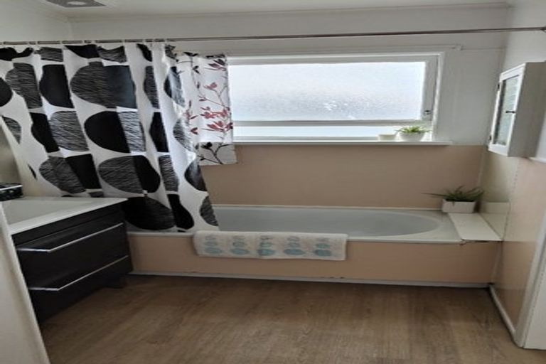 Photo of property in 6 Reeve Road, Owhata, Rotorua, 3010