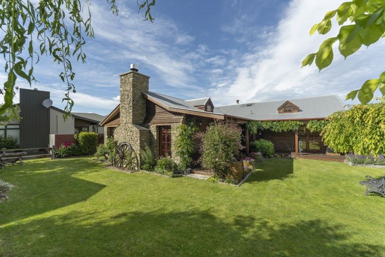 Photo of property in 39 Cotter Avenue, Arrowtown, 9302