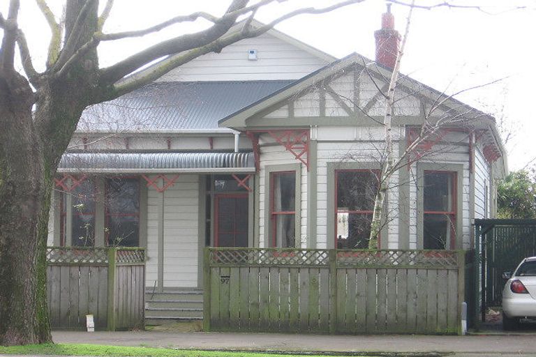 Photo of property in 97 Victoria Avenue, Palmerston North, 4410