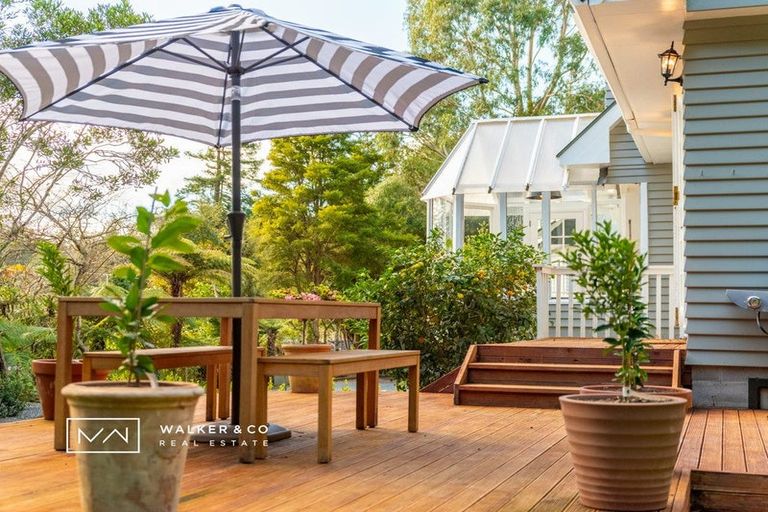 Photo of property in 4 Elmslie Road, Pinehaven, Upper Hutt, 5019