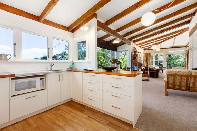 Photo of property in 17 Mahina Road, Mahina Bay, Lower Hutt, 5013