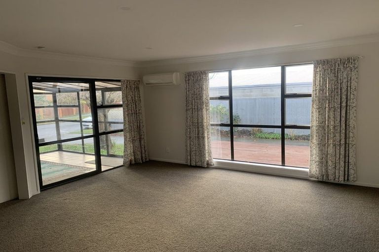 Photo of property in 4 Lodge Place, Ilam, Christchurch, 8041